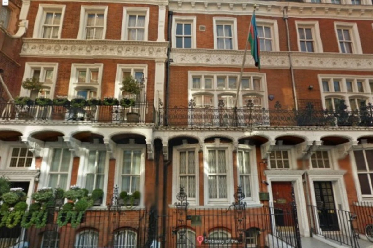 Londondakı səfirliyimizə hücum edənlər kimlərdir?