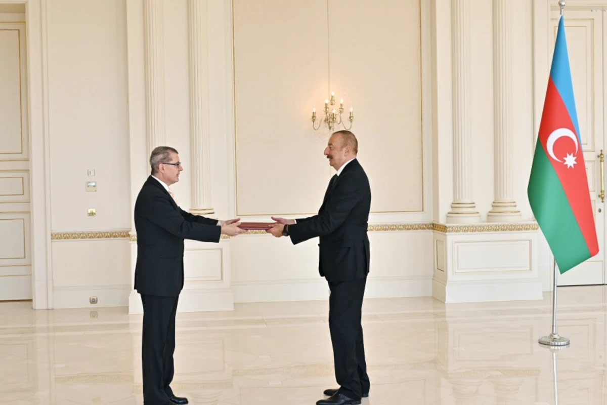 İlham Əliyev yeni səfirin etimadnaməsini qəbul etdi - FOTO