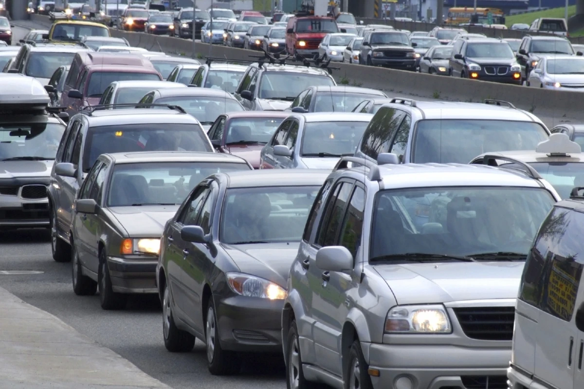 Bakıda sıxlıq müşahidə edilən yollar açıqlanıb Bakıda sıxlıq müşahidə edilən yollar açıqlanıb