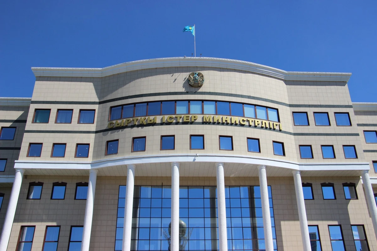 МИД Казахстана осудил нападение на посольство Азербайджана в Лондоне