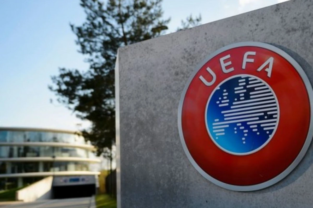 UEFA “Ferentsvaroş”u cəzalandırdı UEFA “Ferentsvaroş”u cəzalandırdı