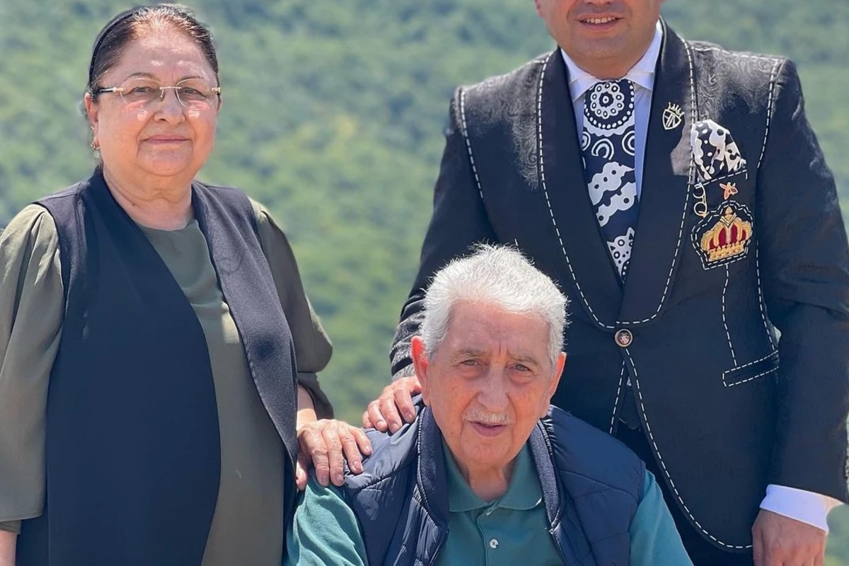 Arif Babayev həyat yoldaşı ilə Şuşada - FOTO