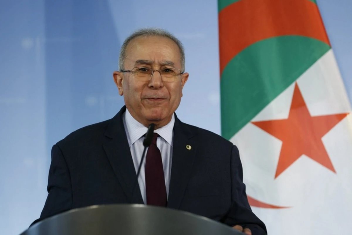 Əlcəzairin xarici işlər naziri Azərbaycana gəlir