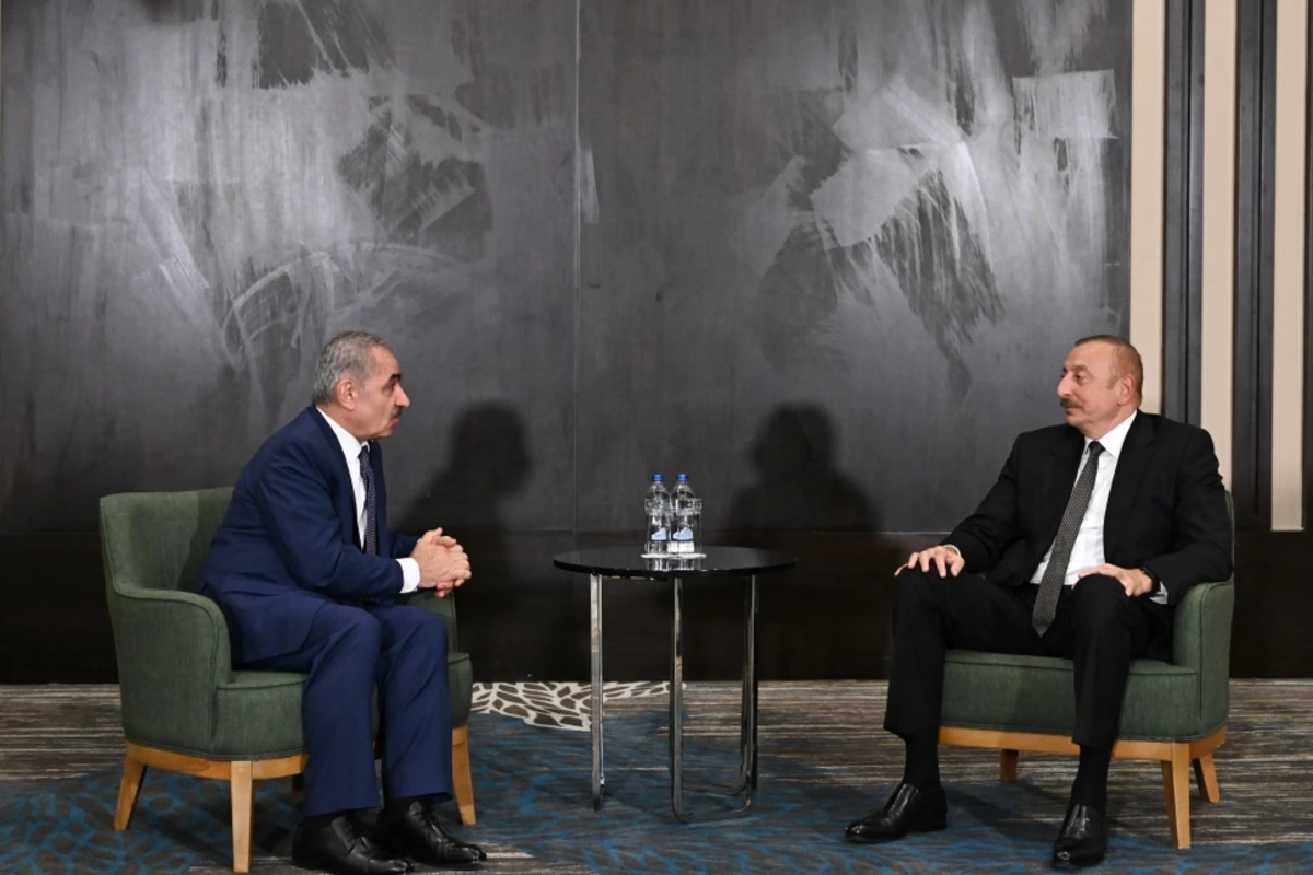 Prezident İlham Əliyev Konyada Fələstinin Baş naziri ilə görüşüb - FOTO