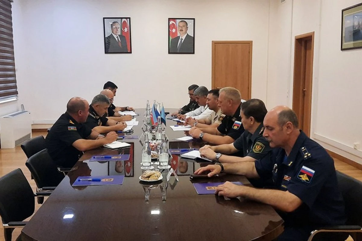 Dəniz kubokuna qatılan komandaların rəhbər heyətləri ilə görüş keçirilib - FOTO Dəniz kubokuna qatılan komandaların rəhbər heyətləri ilə görüş keçirilib - FOTO