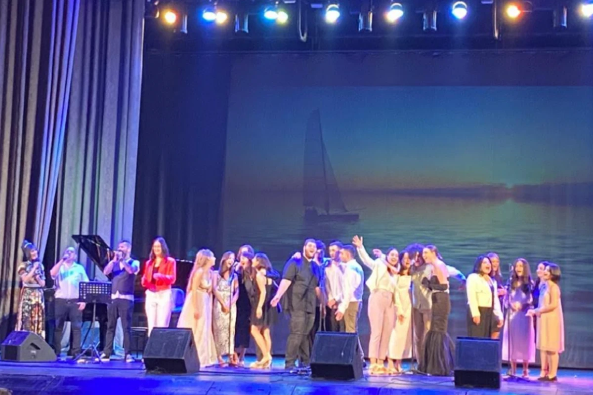 Azərbaycanlı gənclərin Batumidə “Musiqili Gecə” adlı konsertdə çıxış ediblər - FOTO Azərbaycanlı gənclərin Batumidə “Musiqili Gecə” adlı konsertdə çıxış ediblər - FOTO