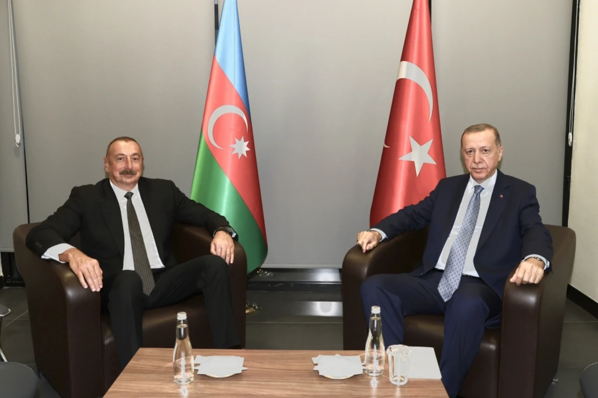 İlham Əliyev Konyada Rəcəb Tayyib Ərdoğanla görüşüb İlham Əliyev Konyada Rəcəb Tayyib Ərdoğanla görüşüb