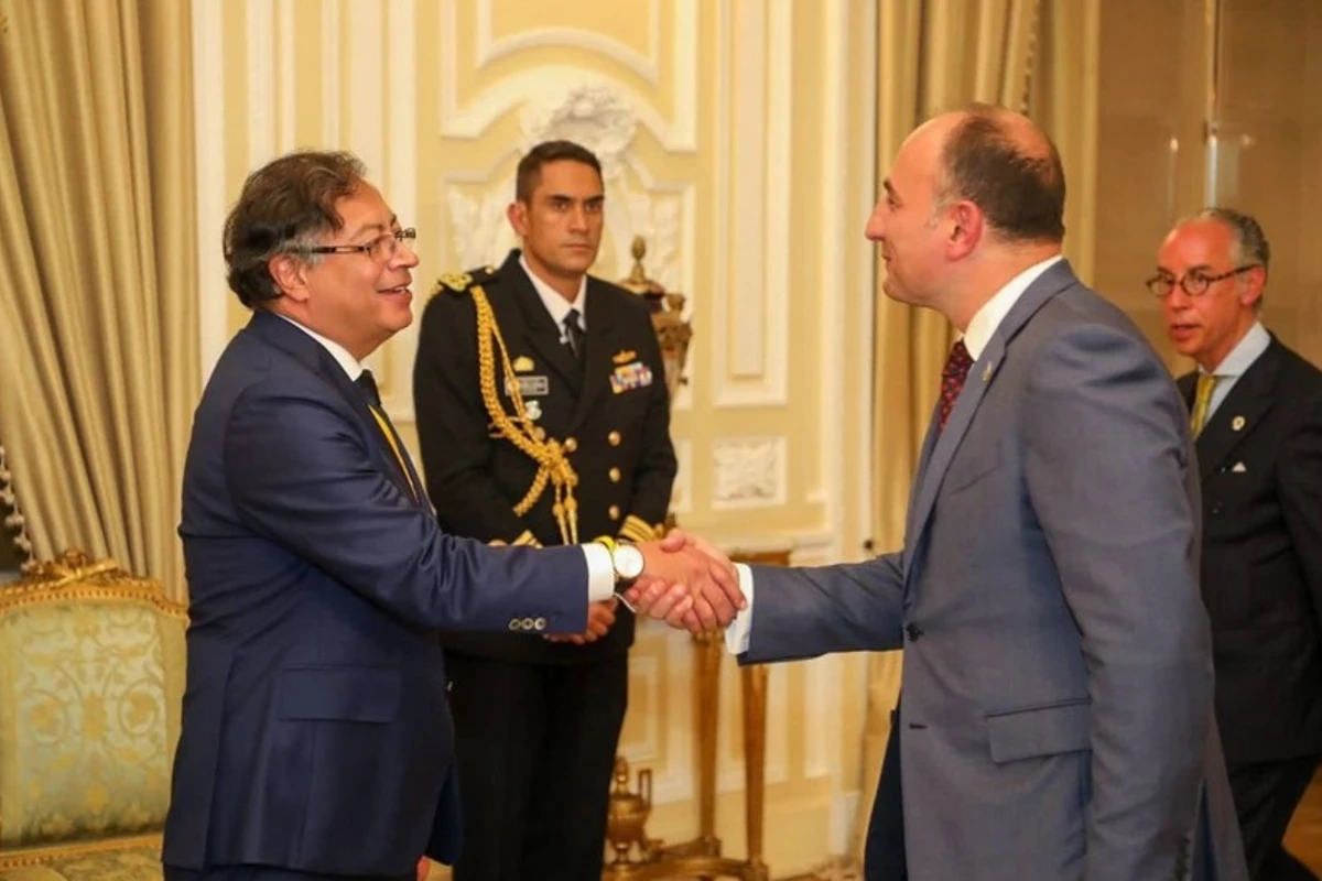 Azərbaycan səfiri Kolumbiya Prezidenti ilə ikitərəfli əlaqələri müzakirə edib