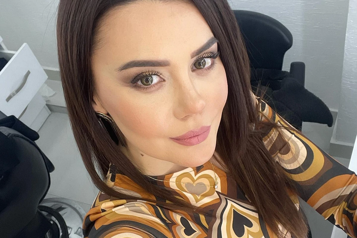 Oksana Rəsulovaya 32 min AZN dəyərində hədiyyə veriblər - VİDEO Oksana Rəsulovaya 32 min AZN dəyərində hədiyyə veriblər - VİDEO