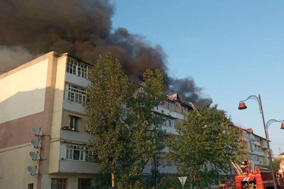 Arvadına acıqlanıb binanı yandıran kişiylə bağlı MƏHKƏMƏ QƏRARINI AÇIQLADI Arvadına acıqlanıb binanı yandıran kişiylə bağlı MƏHKƏMƏ QƏRARINI AÇIQLADI