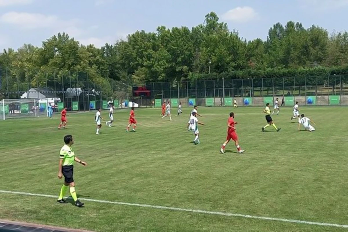 Azərbaycanın futbol millisi İslamiadada bürünc medal qazanıb - FOTO