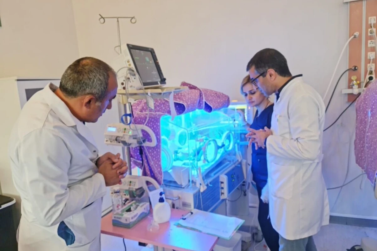 Elmi-Tədqiqat Pediatriya İnstitutu beşəmlərlə bağlı açıqlama yayıb - FOTO Elmi-Tədqiqat Pediatriya İnstitutu beşəmlərlə bağlı açıqlama yayıb - FOTO