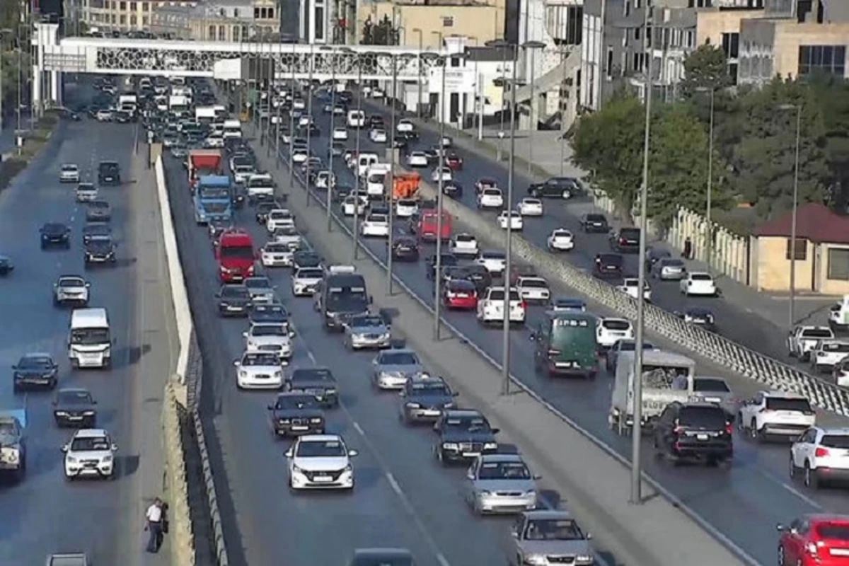 Bakıda sıxlıq olan küçə və prospektlər AÇIQLANDI Bakıda sıxlıq olan küçə və prospektlər AÇIQLANDI