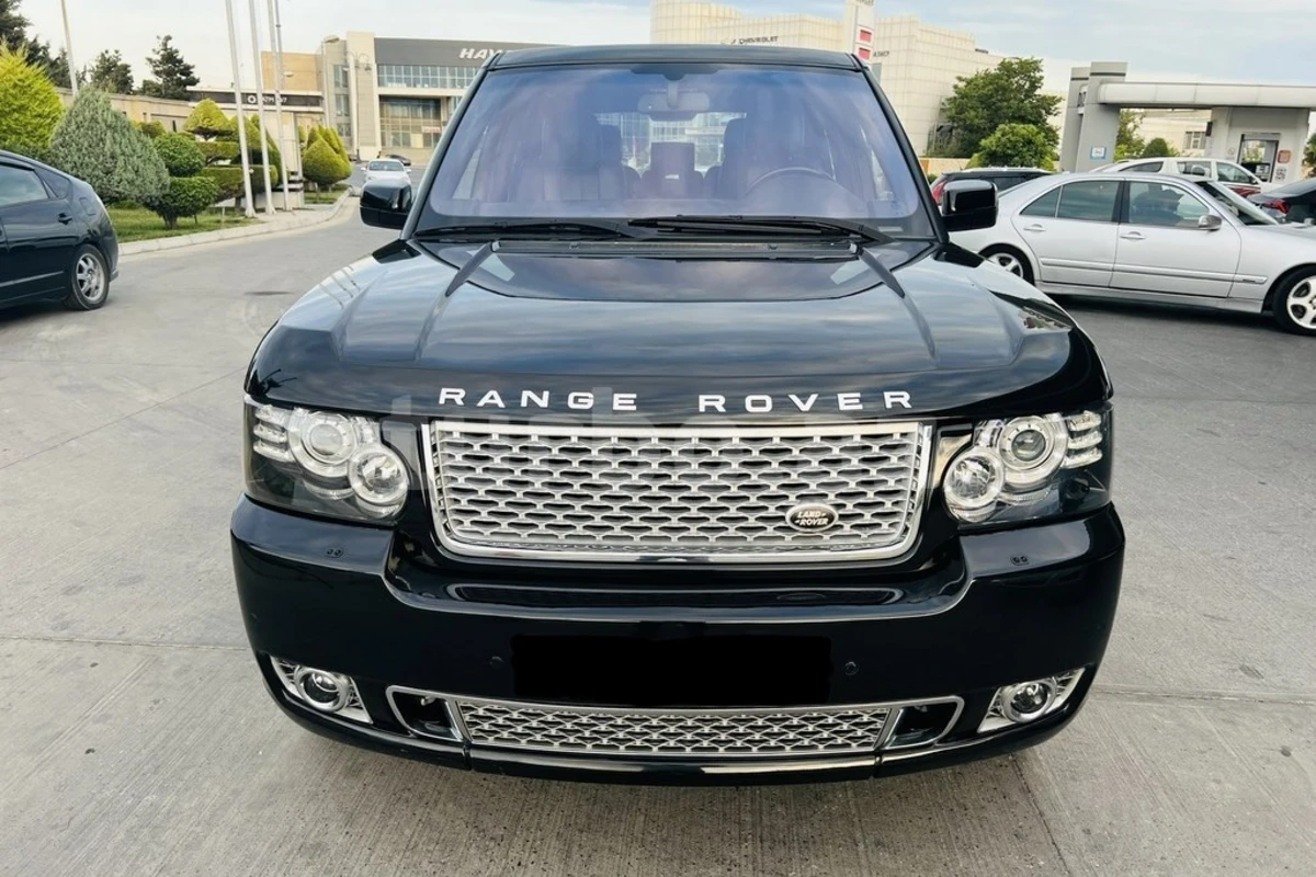Bakıda qadının “Range Rover”i oğurlandı