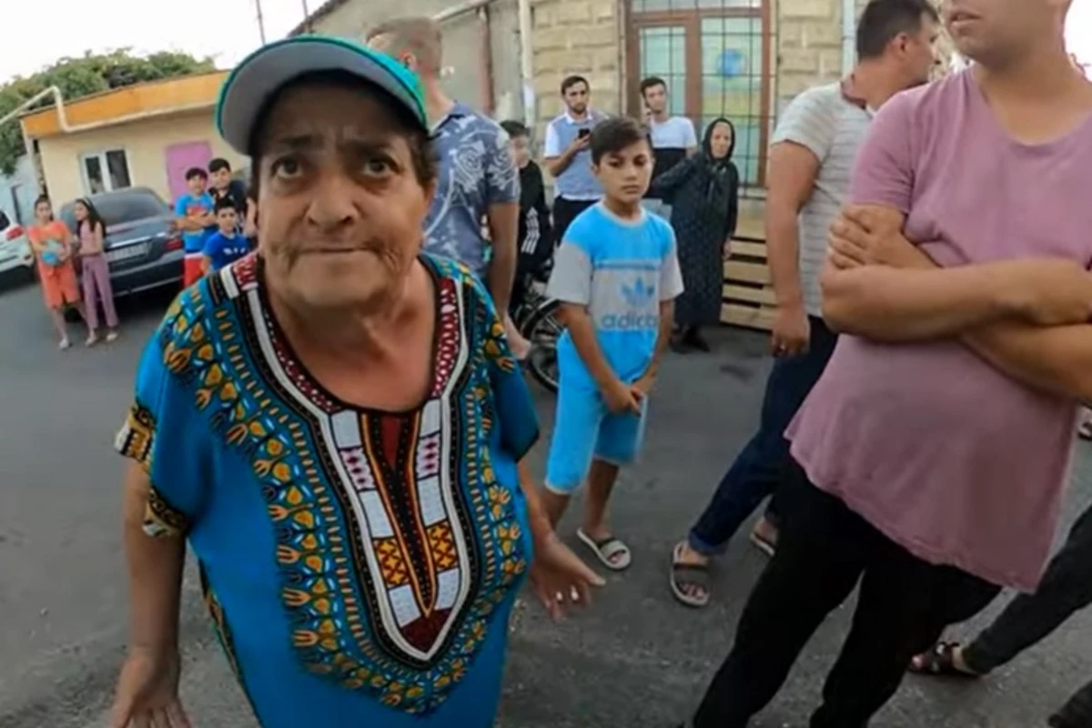 Papanində əhali fəryad edir: Narkomanların əlindən bezmişik - VİDEO