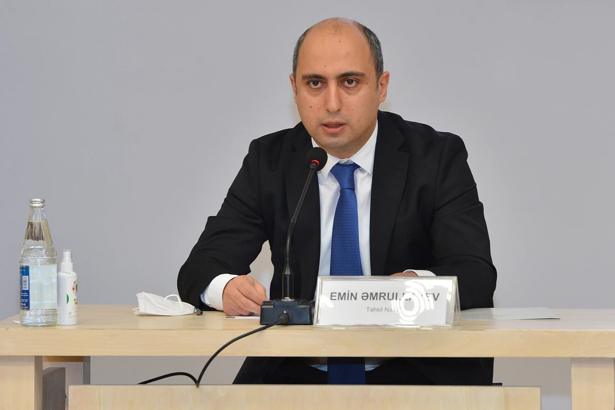 Nazir: Əvvəl elə müəllimlər var idi ki, ərizə yaza bilmirdilər