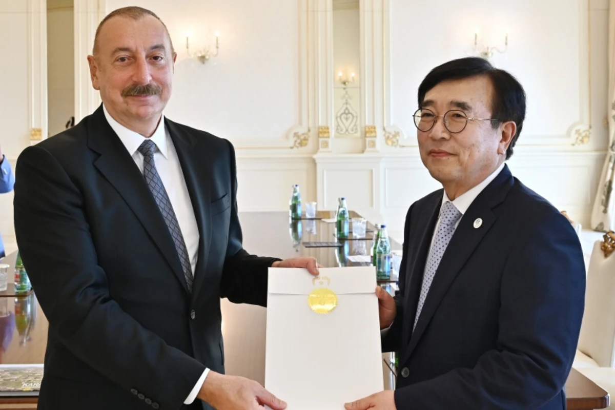 İlham Əliyev Koreya Respublikası Prezidentinin xüsusi nümayəndəsini qəbul edib - FOTO