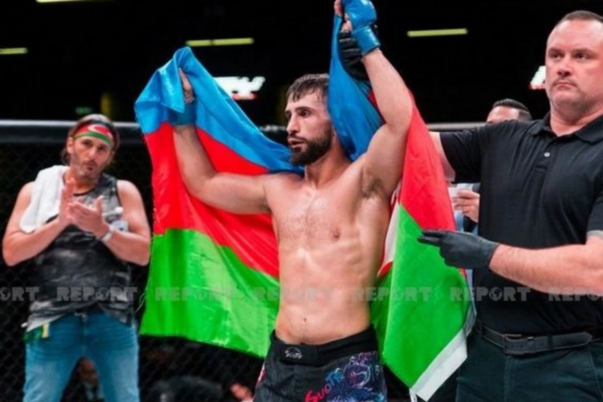 UFC ilə müqavilə imzalayan azərbaycanlı idmançı Bakıya gəlir - FOTO