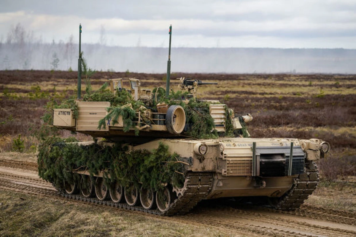 ABŞ Polşaya milyard dollarlıq tank verəcək