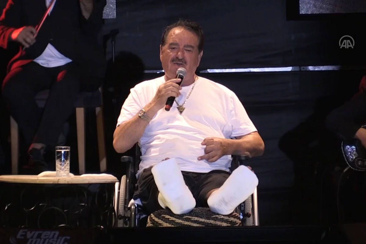 Попавший в аварию Татлысес дал концерт в инвалидной коляске - ВИДЕО