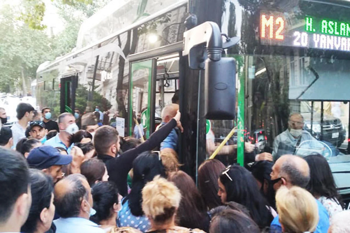 Bakıda 144 avtobus gecikmə ilə hərəkət edir