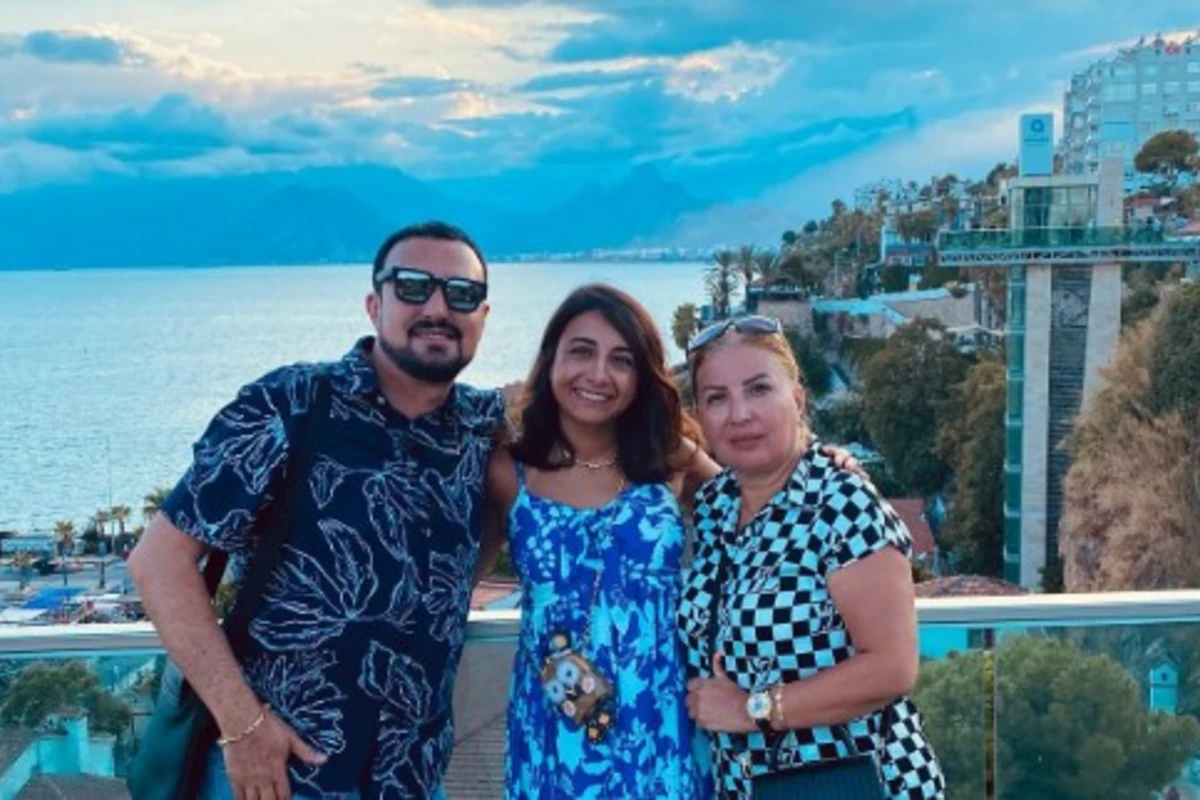 Nadir Qafarzadənin həyat yoldaşı və gəlini ilə BELEK İSTİRAHƏTİ - FOTO