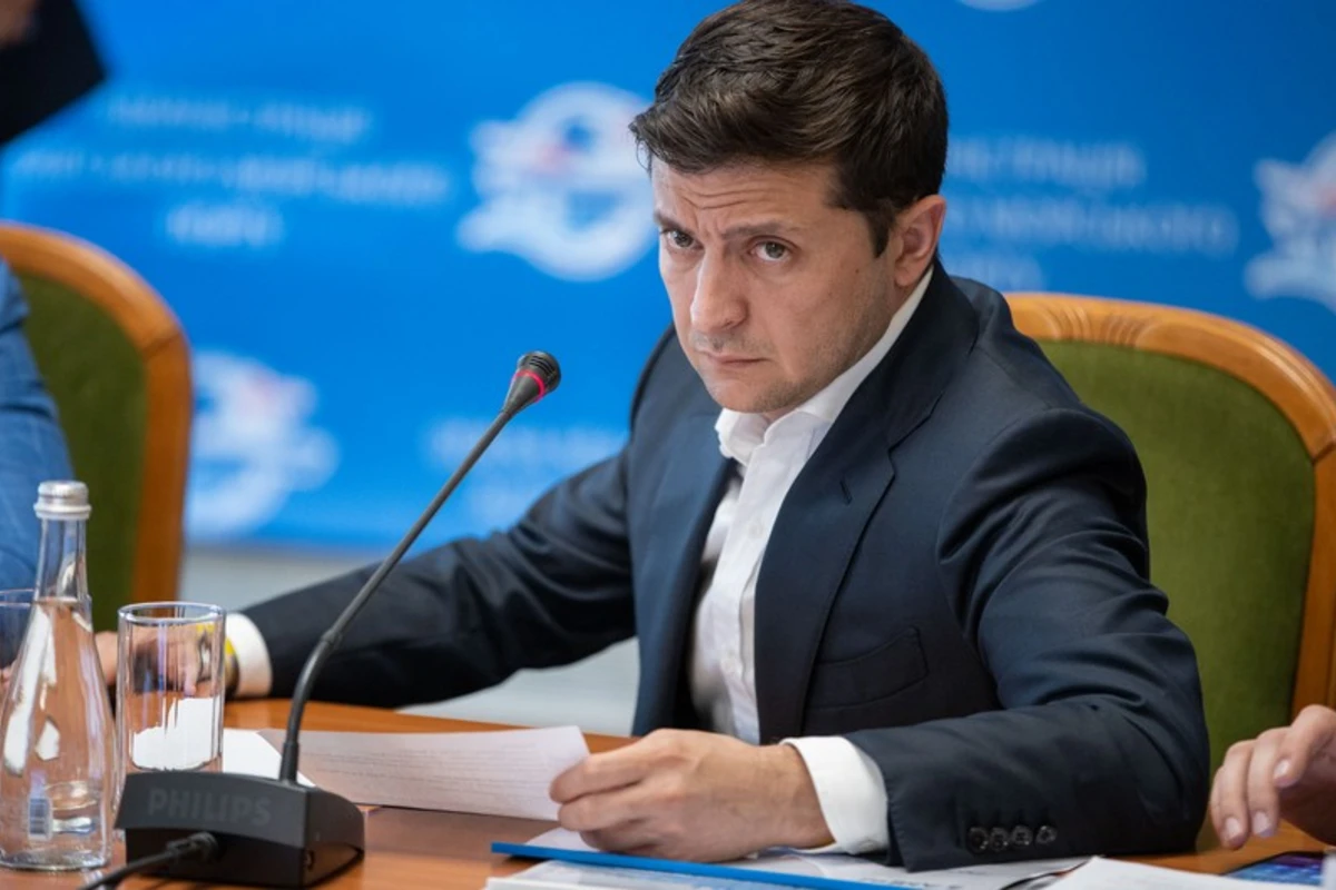 Zelenski müdafiə və təhlükəsizlik orqanlarının rəhbərləri ilə qapalı görüş keçirdi