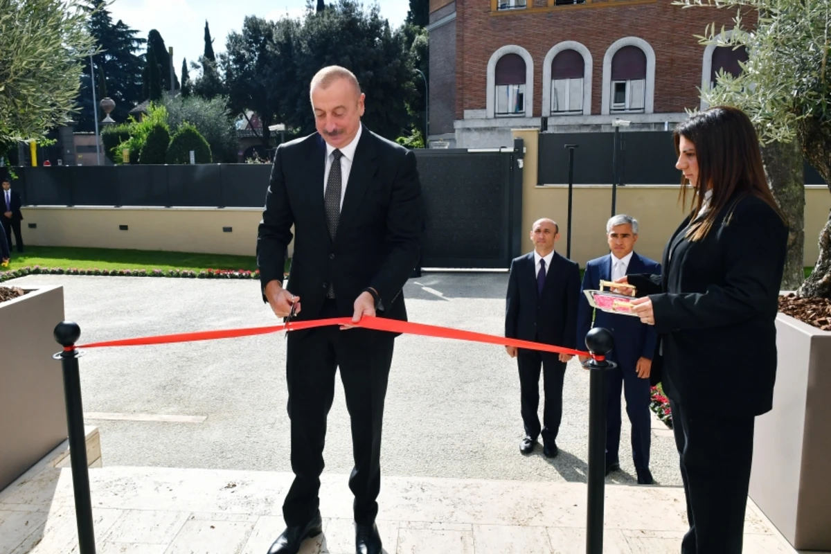 Prezident Azərbaycanın İtaliyadakı səfirliyinin yeni binasının açılışında iştirak edib - FOTO