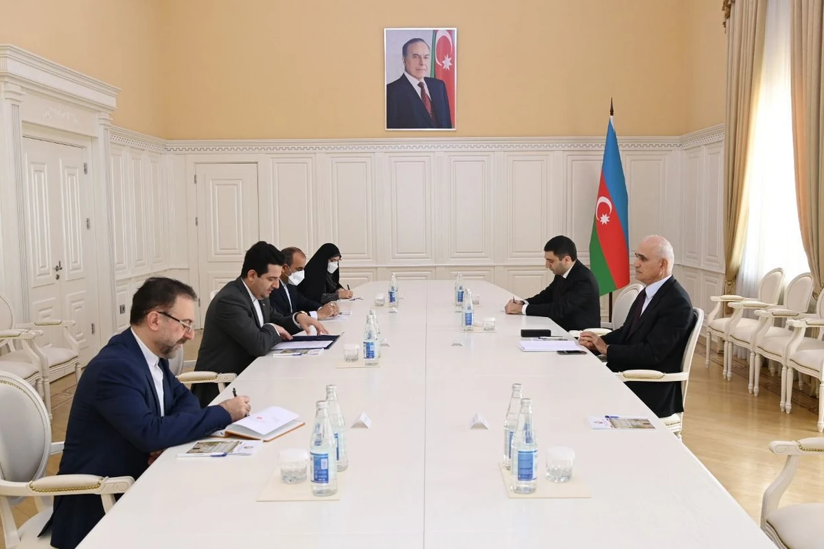 Şahin Mustafayev İranın Azərbaycandakı səfiri ilə görüşüb - FOTO