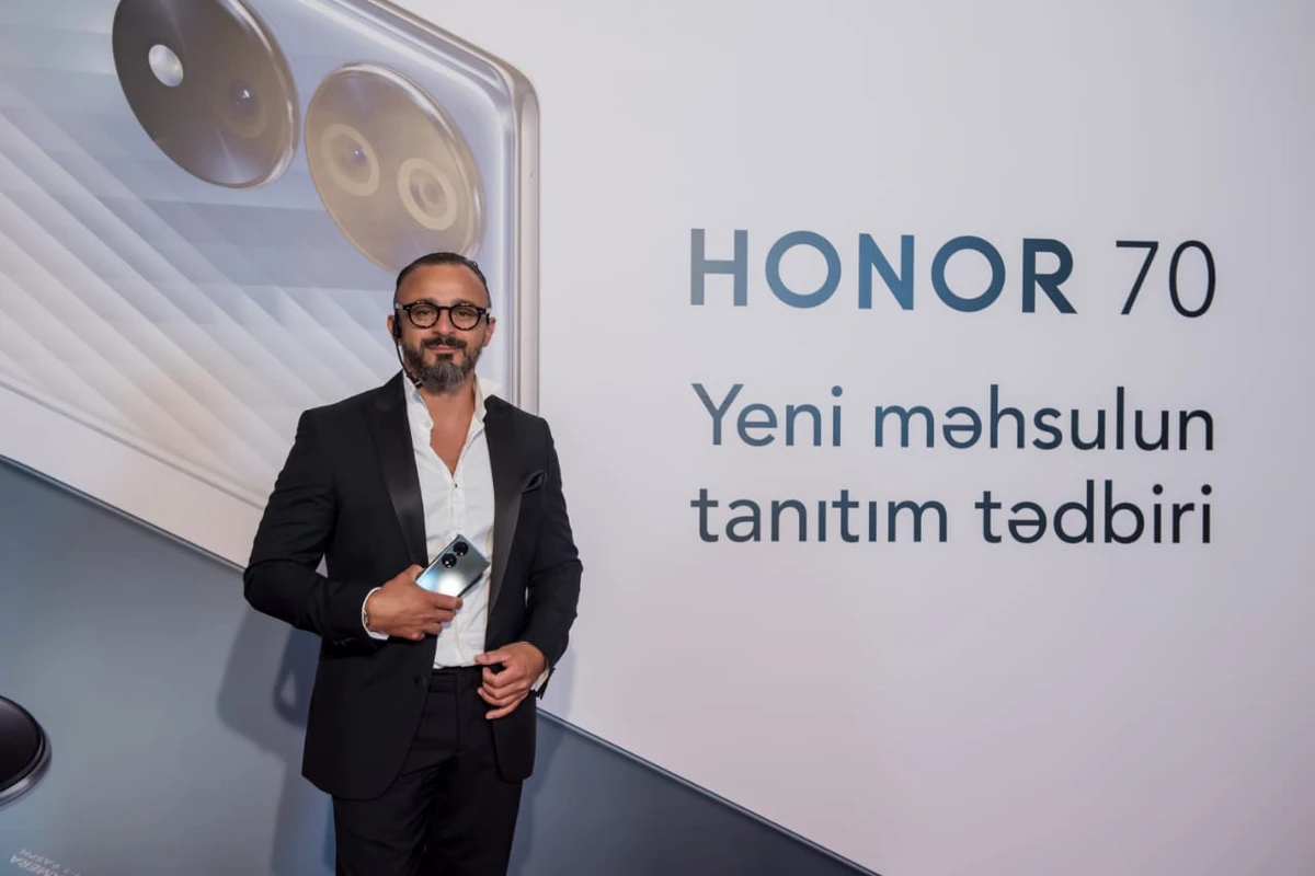 Azərbaycanda zərif zərgərlik sənətinin zirvəsi olan HONOR 70-in təqdimatı baş tutub - FOTO Azərbaycanda zərif zərgərlik sənətinin zirvəsi olan HONOR 70-in təqdimatı baş tutub - FOTO