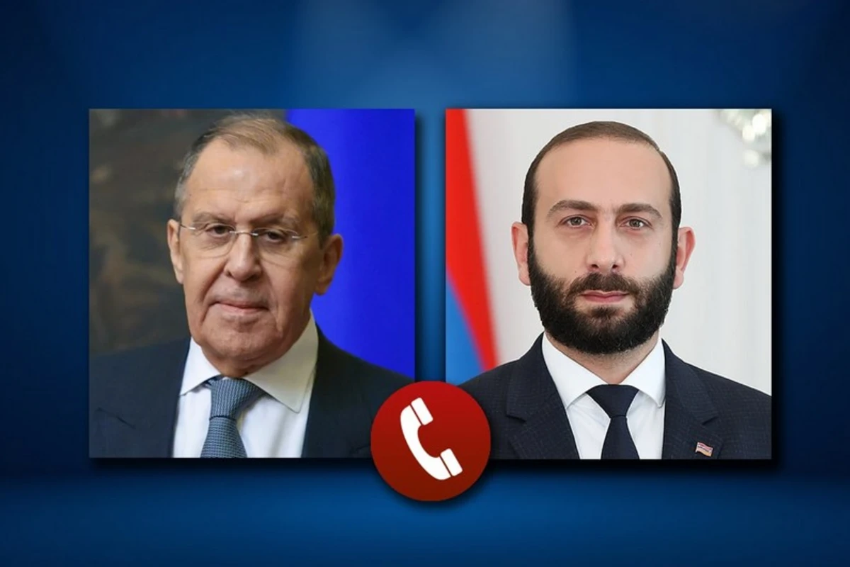 Lavrov və Mirzoyan İrəvanla Bakı arasında sülh müqaviləsinin hazırlanmasını müzakirə ediblər