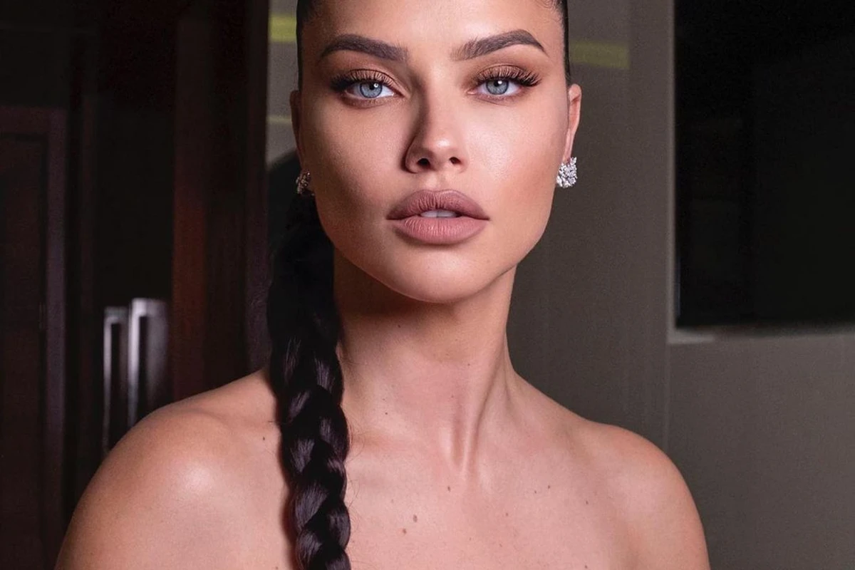 Adriana Limanın oğlu oldu - FOTO