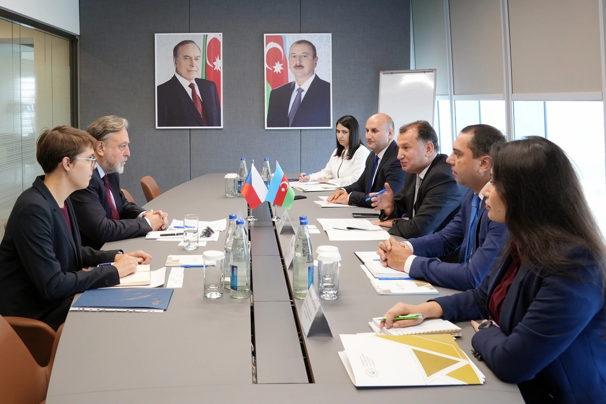 Çexiya ilə iqtisadi əməkdaşlığın gücləndirilməsi müzakirə edilib