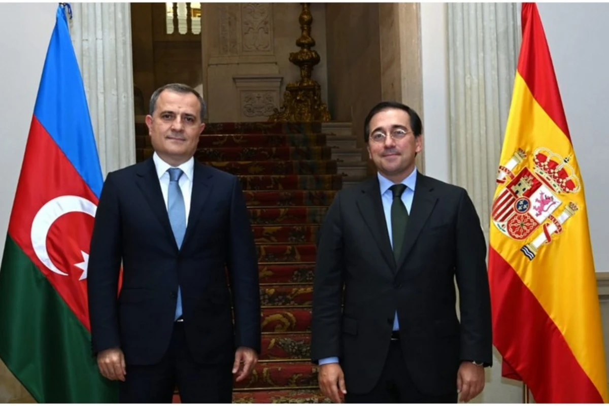 Azərbaycan və İspaniya xarici işlər nazirlərinin görüşü başlayıb Azərbaycan və İspaniya xarici işlər nazirlərinin görüşü başlayıb