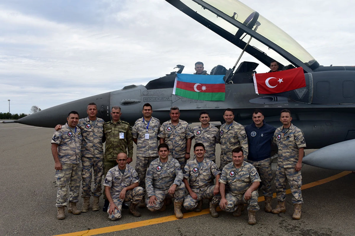 “TurAz Qartalı-2022” təlimi: Azərbaycan və Türkiyə hərbi pilotları tapşırıqları icra ediblər - FOTO/VİDEO