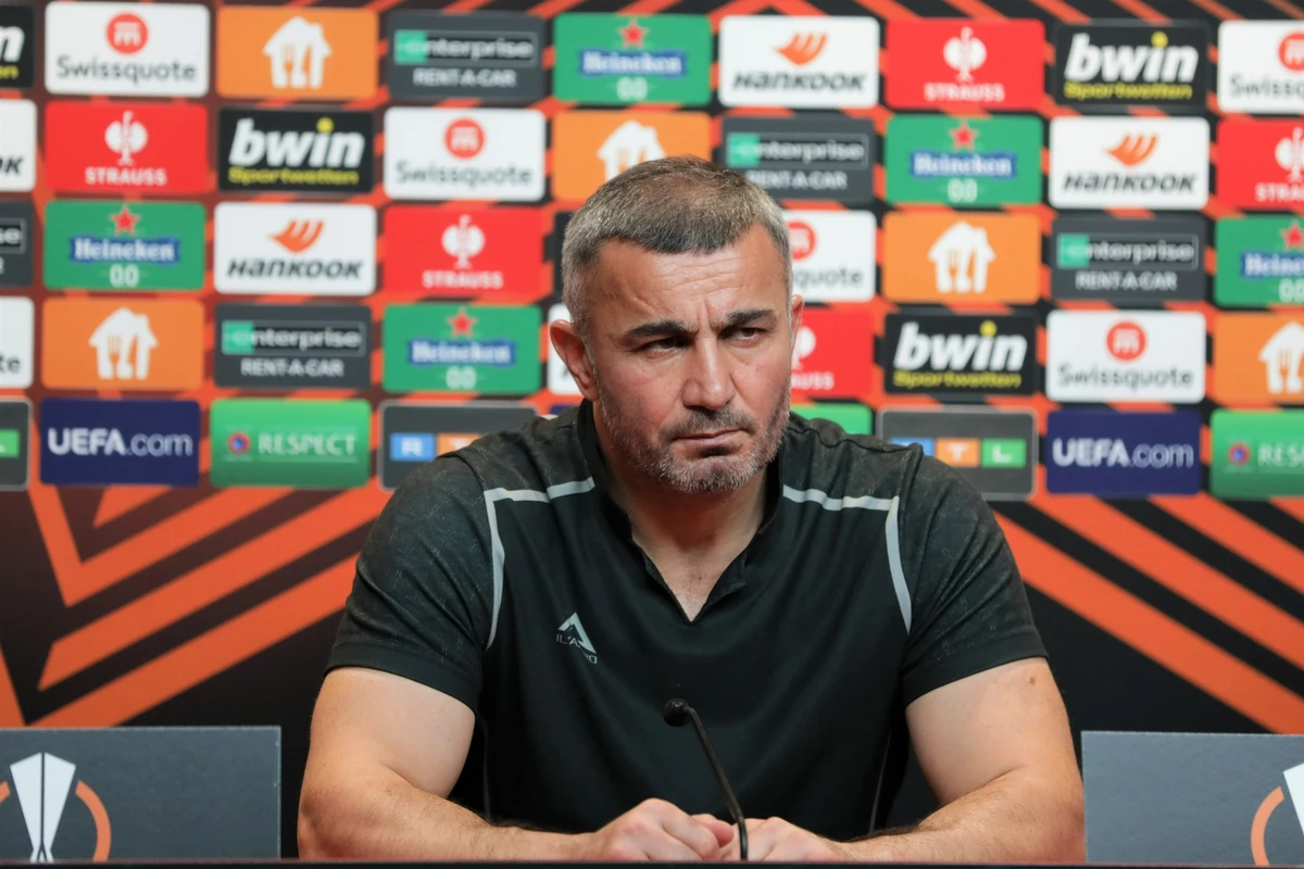 Qurban Qurbanov: Rəqib futbolçu penalti olduğunu söylədi
