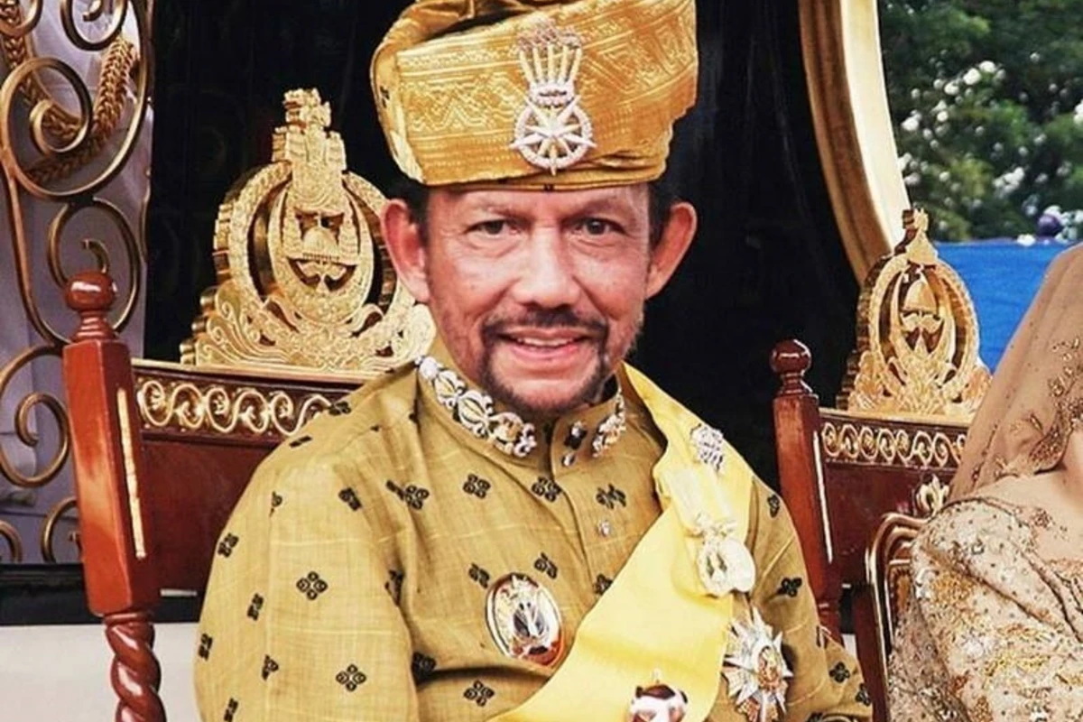 Назван новый самый долгоправящий монарх в мире Назван новый самый долгоправящий монарх в мире