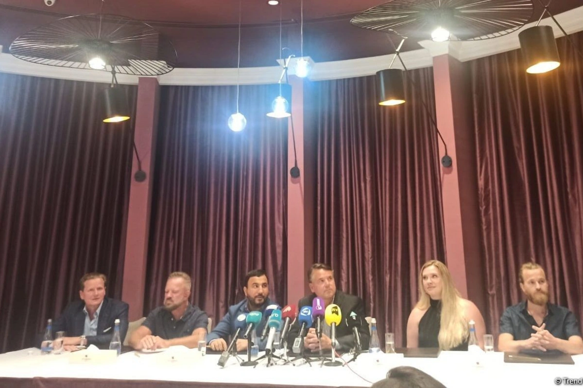 Xarici səyahətçilər Qarabağda erməni vandalizminin nəticələrinin şahidi olublar