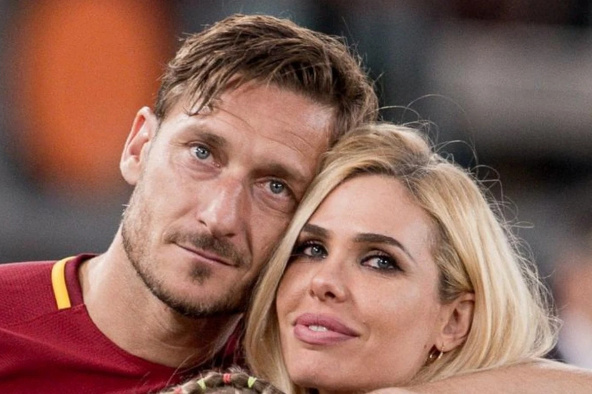 Totti 20 illik həyat yoldaşının xəyanətindən danışdı:  Oteldə görüşərik mesajını tutdum