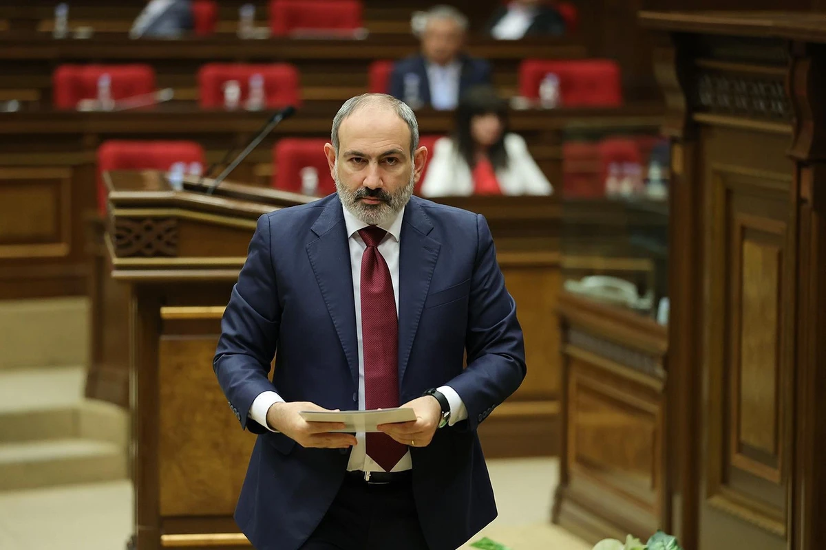 Paşinyan: Rəsmi Bakı Qarabağı Azərbaycanın bir hissəsi kimi tanımağı tələb edir