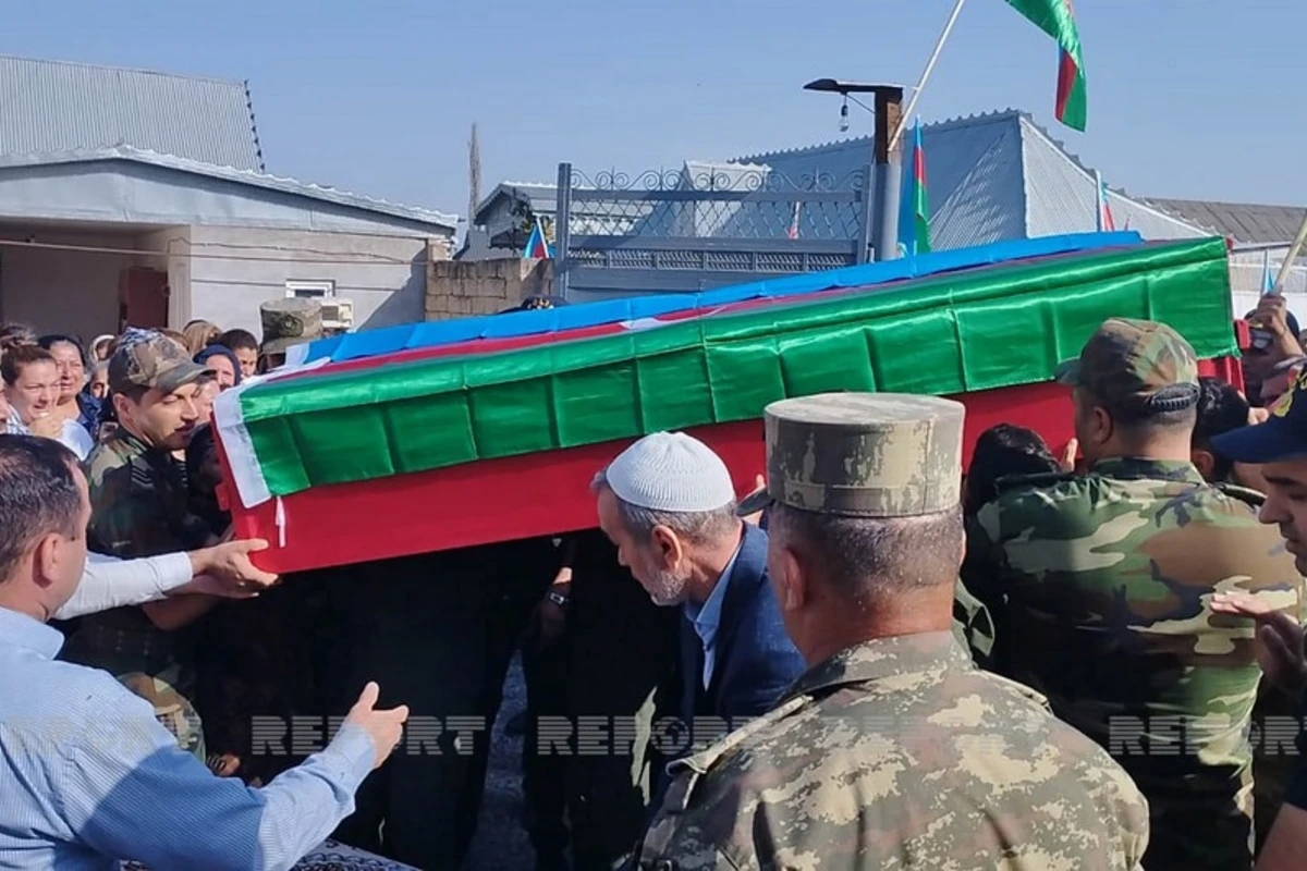 Şəhid Üzeyir Əliyev Göygöldə dəfn olunub