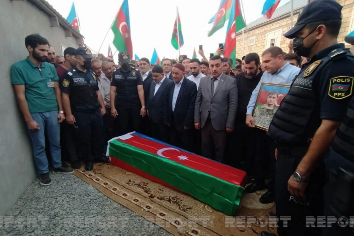 Şəhid İsmayıl Budaqlı Sabirabadda dəfn edilib - FOTO
