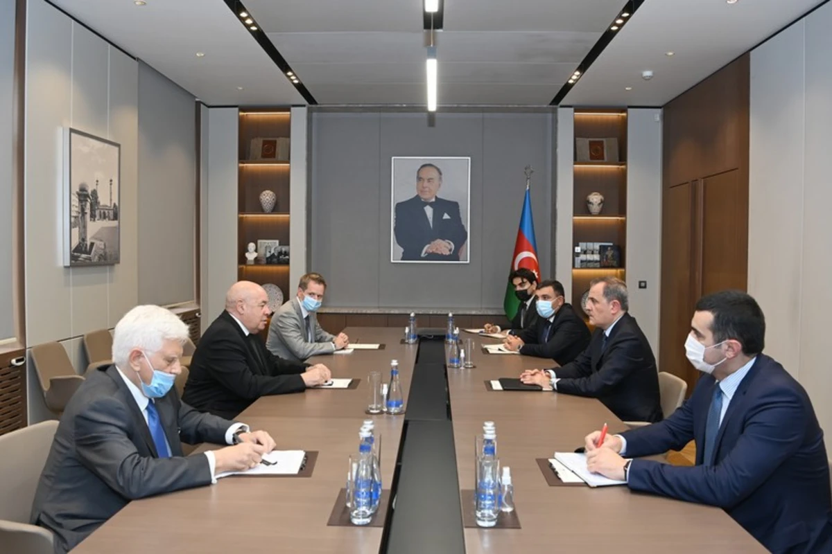 Министр: Азербайджан в одностороннем порядке предложил Армении гуманитарное прекращение огня