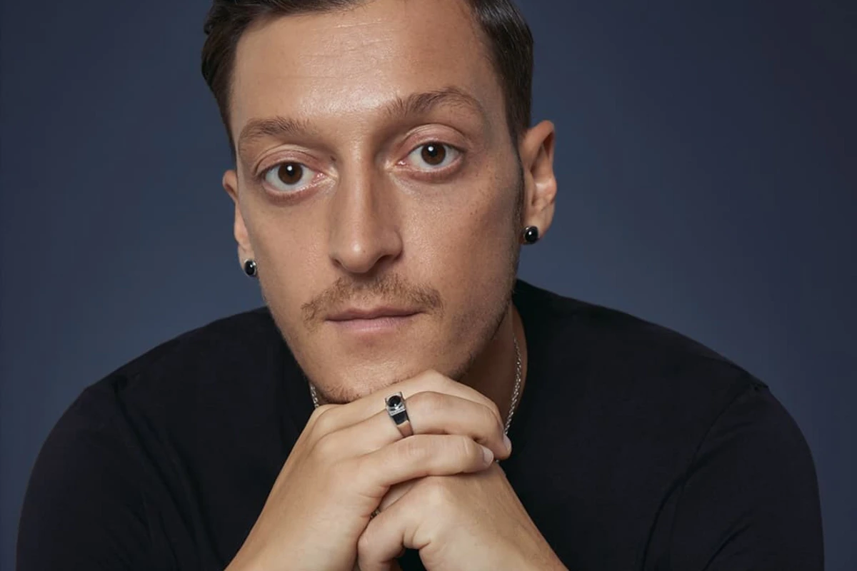 Mesut Özildən Azərbaycana dəstək paylaşımı - FOTO