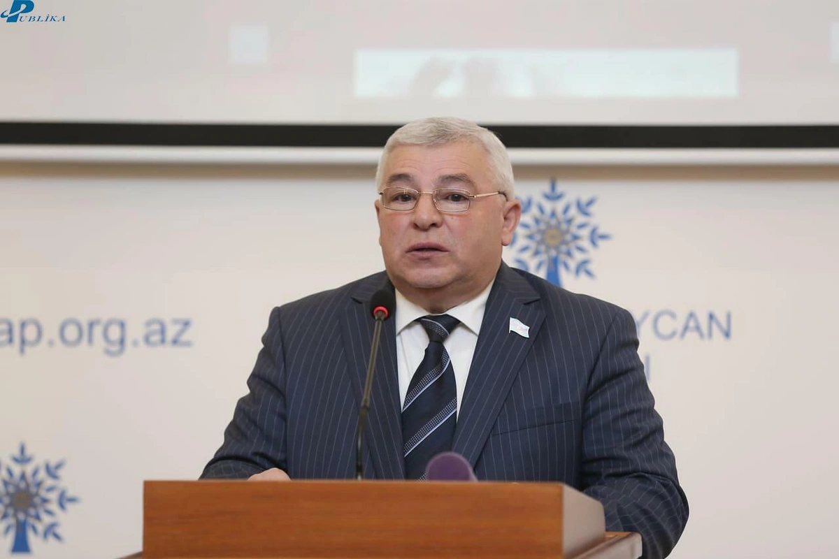 Deputat dövlət əleyhinə danışanların həbsini tələb etdi