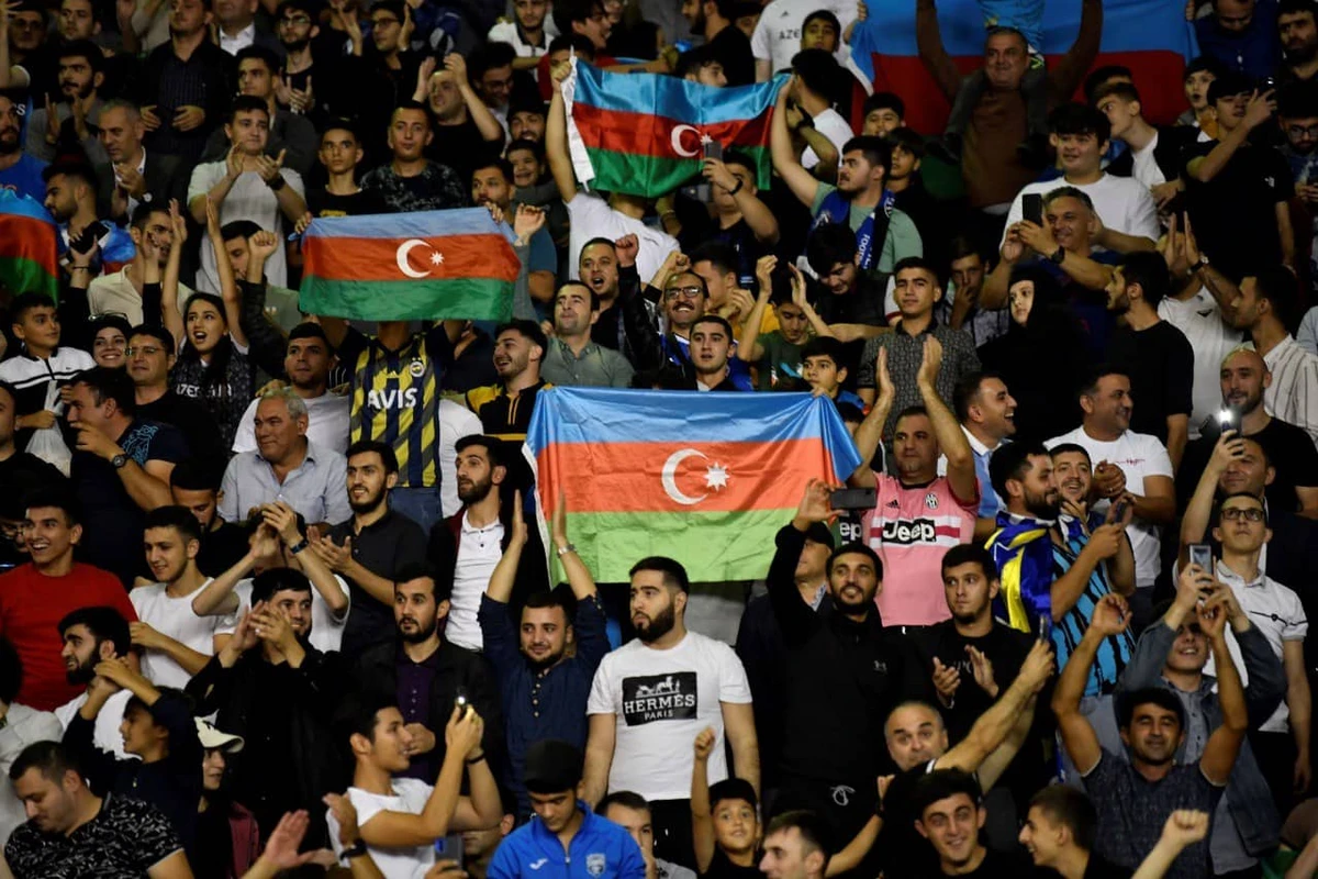 Avropa Liqası: Qarabağın oyunu azarkeş sayına görə ilk 5-likdə yer alıb Avropa Liqası: Qarabağın oyunu azarkeş sayına görə ilk 5-likdə yer alıb