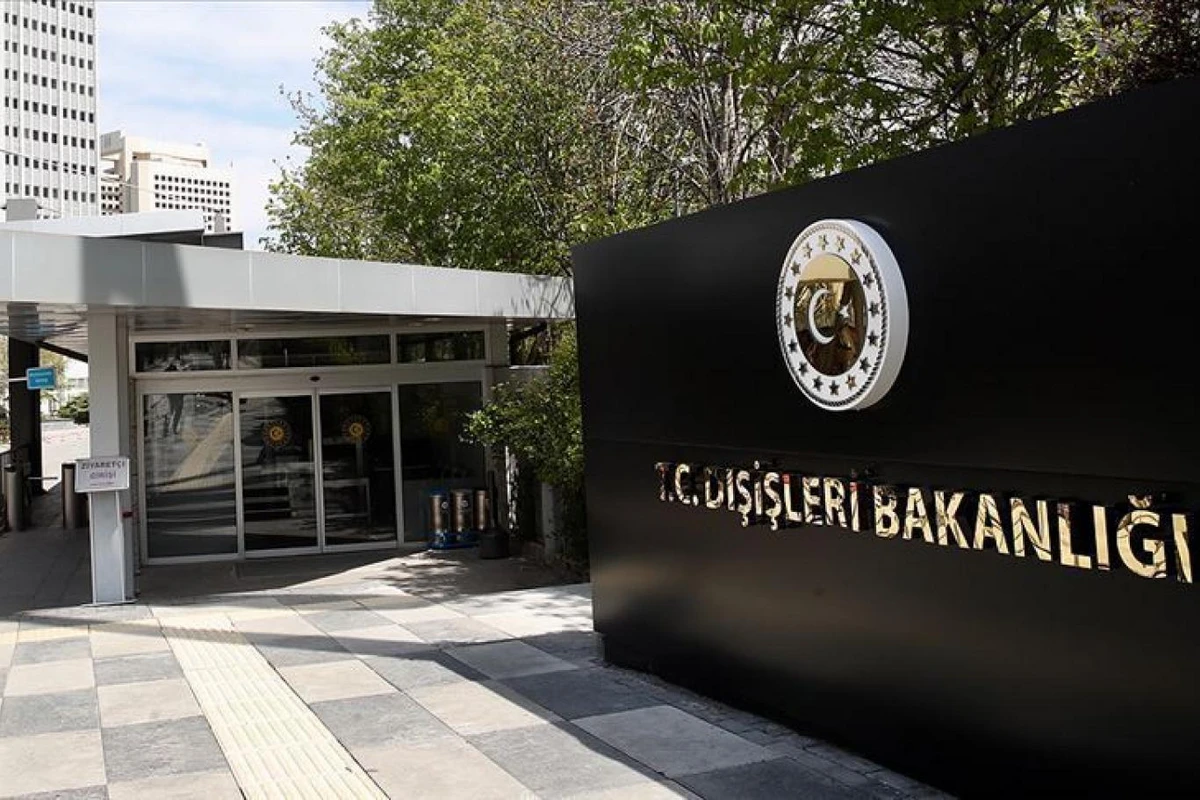 Türkiyə, İran və Rusiyanın xarici işlər nazirləri görüşüb Türkiyə, İran və Rusiyanın xarici işlər nazirləri görüşüb