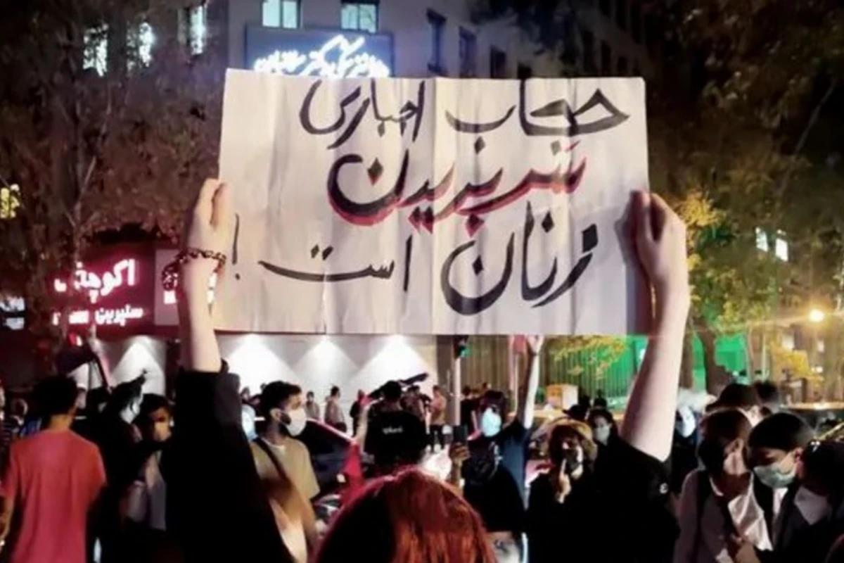 В Иране в ходе протестов погибли 10 человек