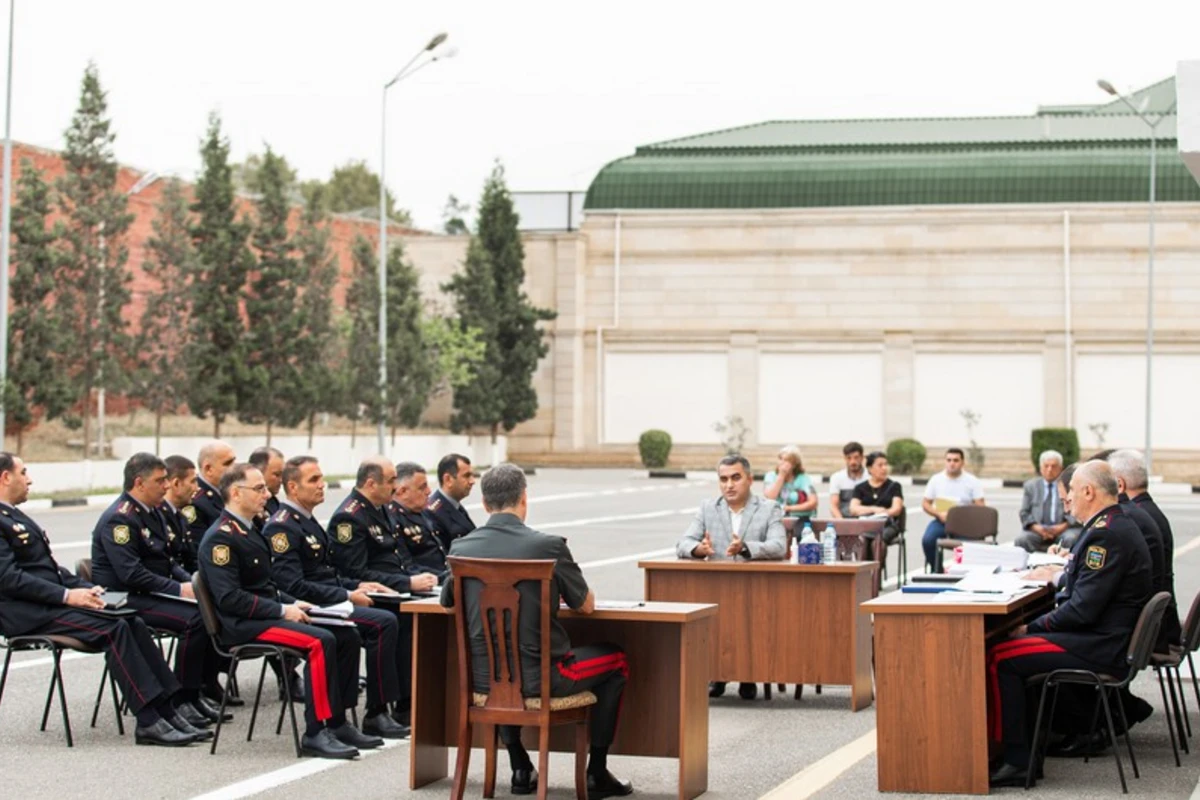 Vilayət Eyvazov sıra baxışı keçirib - FOTO