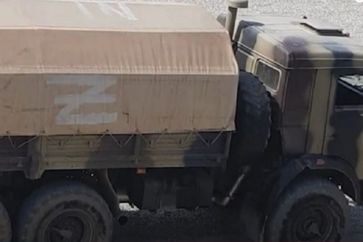 Что означают надписи на азербайджанской военной технике? - ВИДЕО